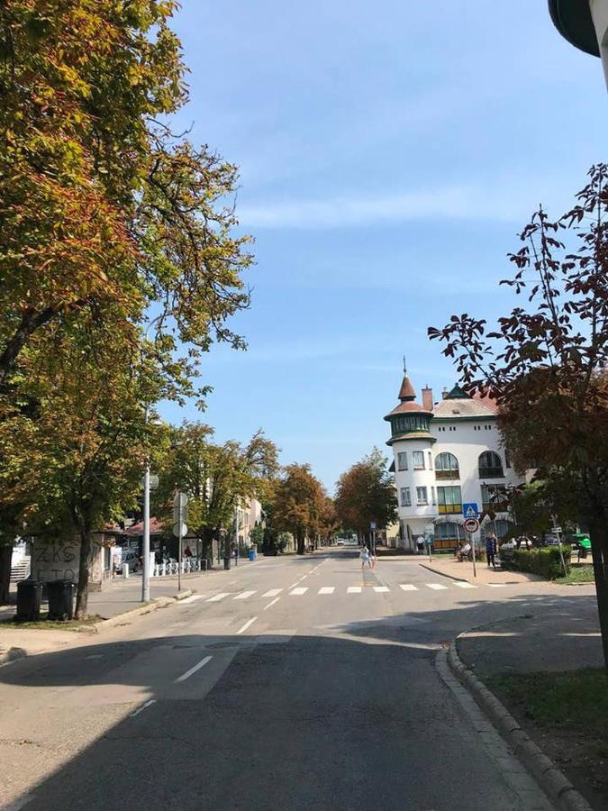 Wash House Apartman Gyor Luaran gambar